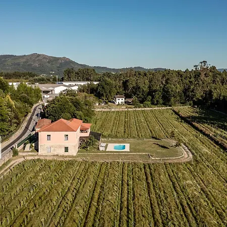 Alojamento de Turismo Rural Quinta Calheiros - Rural Place Coucieiro